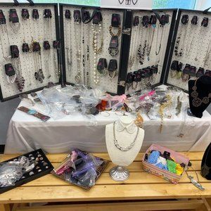 Costume Jewelry 2000+ pieces